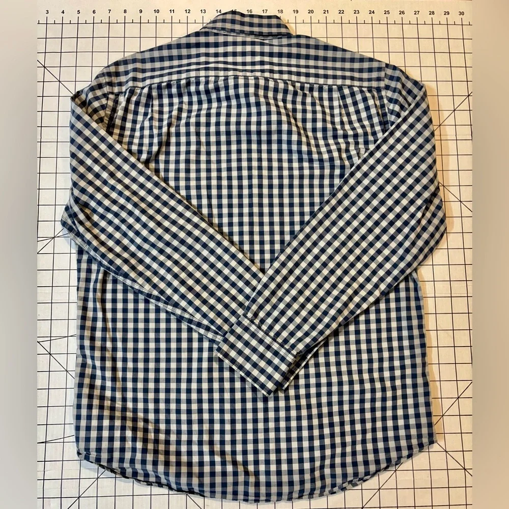 J. Crew Men’s Size Medium Blue and White Checkered Button‎ Down Shirt